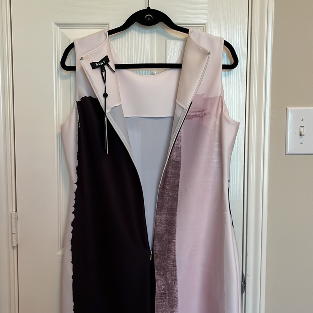 NWT DKNY Abstract Sheath Dress - Picture 4 of 6